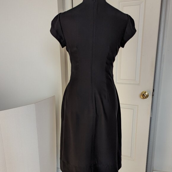 Little Black Dress (Silk) Banana Republic- Size 0 - Picture 3 of 5